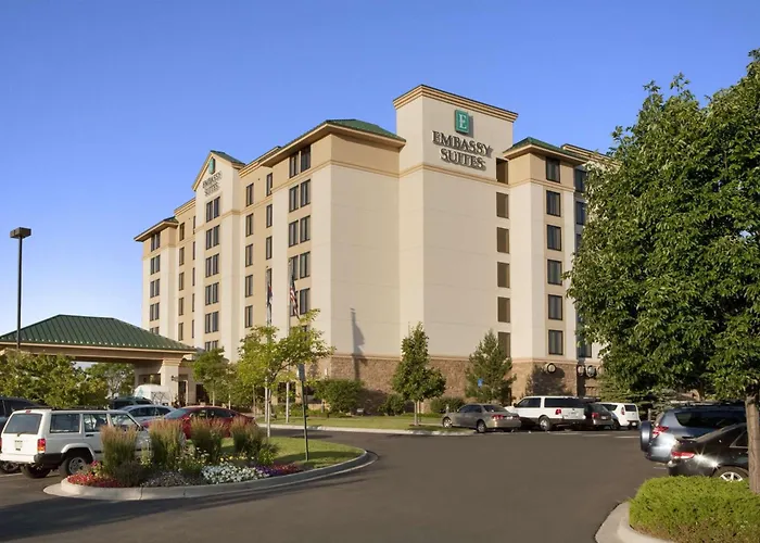 Embassy Suites By Hilton International Airport