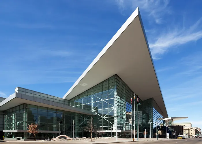 Central hotel: Aloft Denver Downtown